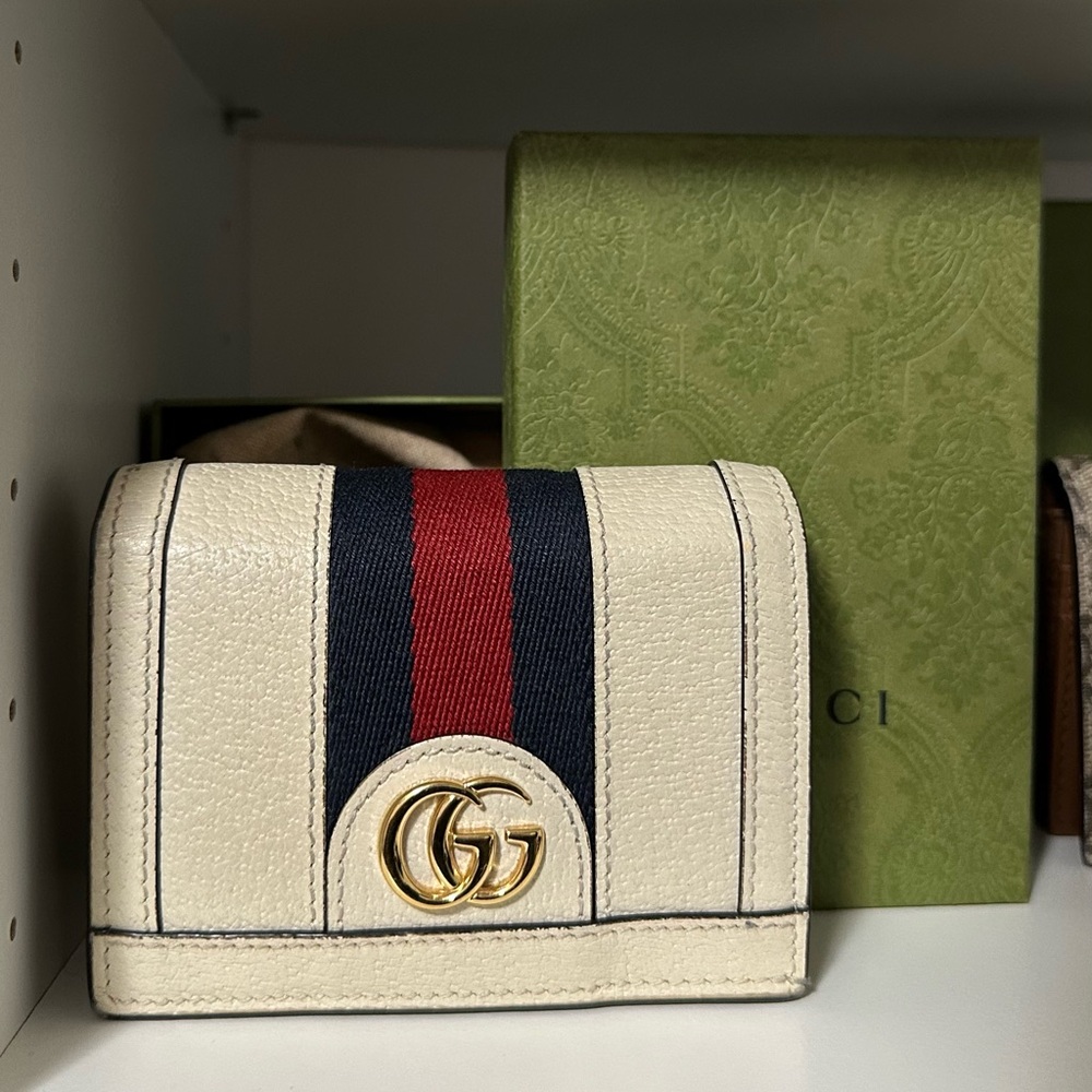 GUCCI GG Marmont Compact Wallet